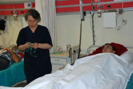 Kartalkaya'da 16 Kişi Zehirlendi