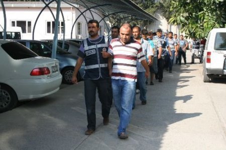 'kartım Kopyalanmış' Yalanıyla Bankaları 134 Bin Lira Dolandırdılar