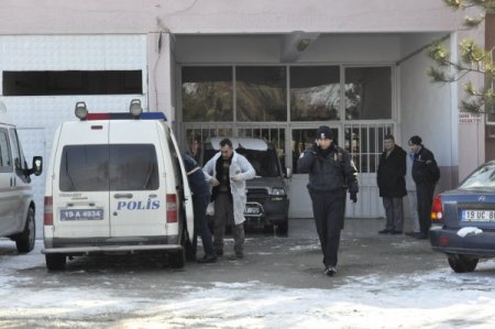 Kartopu kavgasında 1 kişi bıçaklanarak öldürüldü