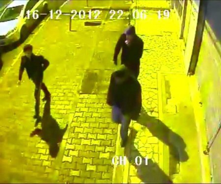 Kasa hırsızları güvenlik kamerasında