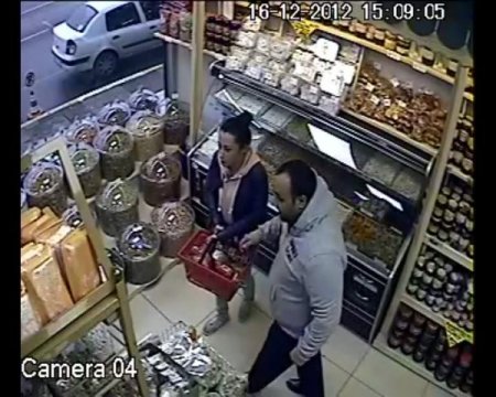 Kaşar hırsızları güvenlik kamerasında