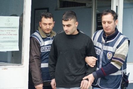Kasayı Çaldılar, Parayı Harcayamadan Yakalandılar