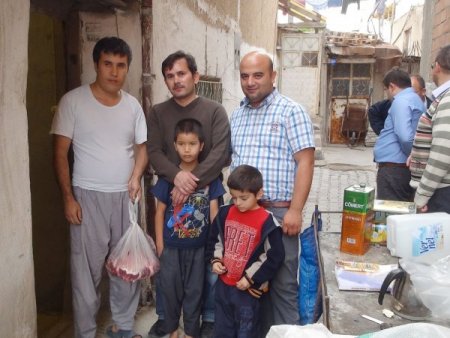 KASİAD ve KAREGDER 105 Afgan aileye kurban eti dağıttı