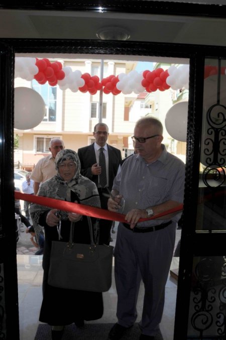 KASİF Başkanı, hayattaki annesinin adına öğrenci yurdu yaptırdı