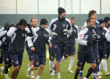 Kasımpaşa'da Fenerbahçe maçının hazırlıkları devam ediyor