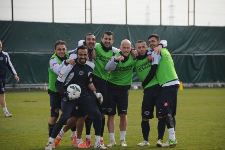 Kasımpaşa'da Mersin İdman Yurdu hazırlıkları sürüyor