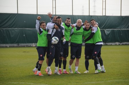 Kasımpaşa'da Mersin İdman Yurdu hazırlıkları sürüyor