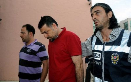 Kasırga Operasyonunda Gözaltına Alınan 64 Kişi Sağlık Kontrolünden Geçirildi