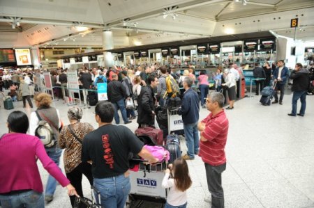 Kasırganın etkisi azaldı, Amerika seferleri başladı