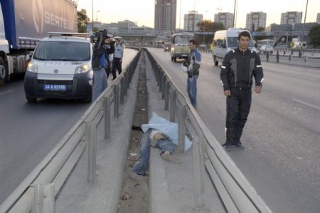 Kaskını Takmayan Motosiklet Sürücüsü Öldü
