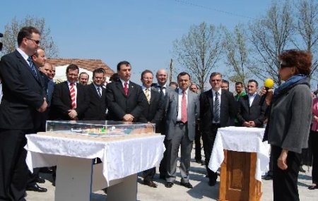 Kastamonu Entegre, Romanya'ya Yeni Sunta Fabrikası Kuruyor