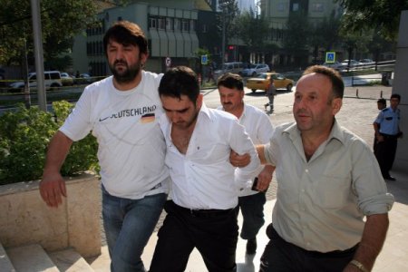 Katil zanlısının peşine düşen polisler Antalya'dan ders aldı, çelik yelek giydi