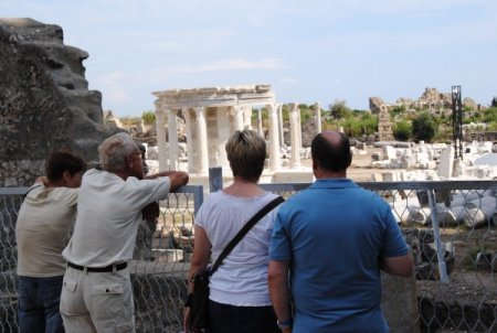 Katkı payı bütçesiyle 2 bin yıllık Tüke Tapınağı bir yıl içinde ayağa kaldırıldı