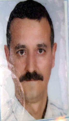Kavgada Yumruk Yiyen Belediye Görevlisi Otobüsün Altında Kaldı