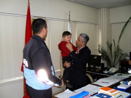 Kaybolan 4 Yaşındaki Çocuk Ailesine Teslim Edildi