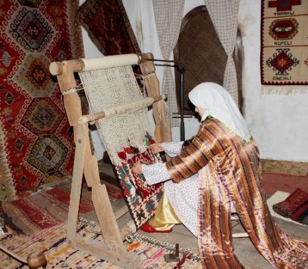 Kaybolan el sanatları Osmaniye Kent Müzesi'nde yaşayacak