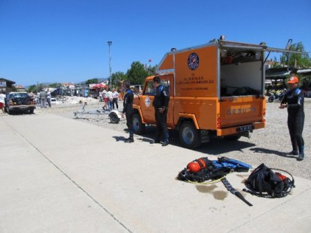 Kayıp Astsubayı Denizde Arama Çalışmaları Sabaha Kaldı