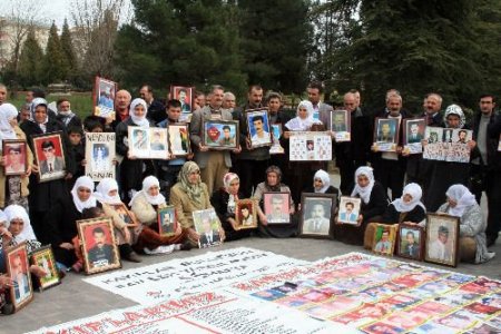 Kayıp Yakınları Generallerden Faili Meçhullerin Hesabının Da Sorulmasını İstedi