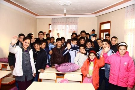 Kaymakam Baran’dan eğitime destek