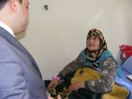 Kaymakam Kalitede Birinci Olan Hastane Personeline Teşekkür Etti