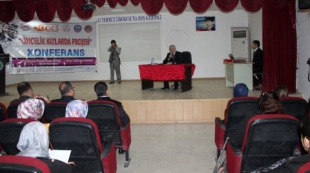 Kaymakam Niyazi, öğrencilere başarılı olmanın yollarını anlattı