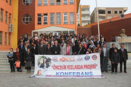 Kaymakam Niyazi, öğrencilere başarılı olmanın yollarını anlattı