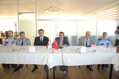 Kaymakam Su, muhtarlarla biraraya geldi