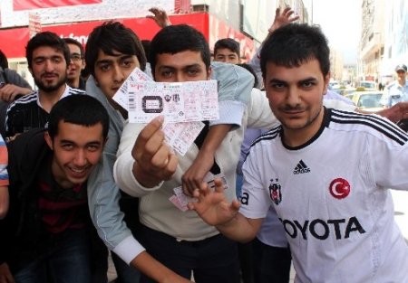 Kayseri – Beşiktaş maçına taraftarlardan yoğun ilgi