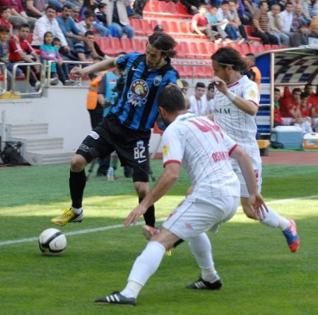 Kayseri Erciyes ve Çaykur Rizespor Süper Lig'e çıktı