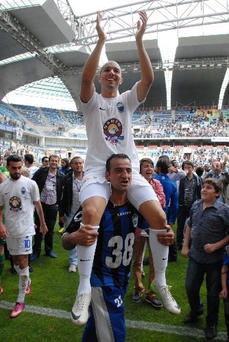 Kayseri Erciyesspor’un şampiyonluk sevinci 5 dakika sürdü