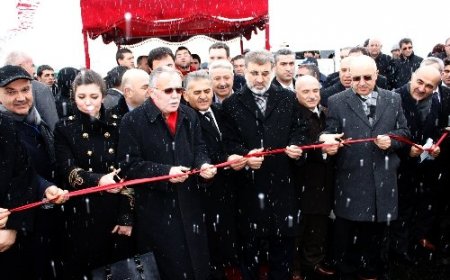 Kayseri'de 6,5 Milyon Liraya Malolan Viyadüğü Bakan Yıldız Açtı