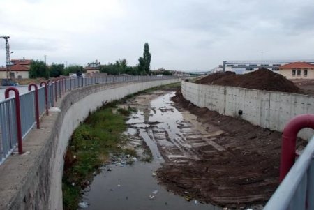 Kayseri'de Belediyeler Sele Karşı Alarma Geçti