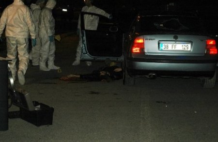 Kayseri’de iki kişi silahlı çatışmada öldü