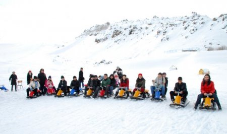 Kayseri'de mahalle sakinleri Erciyes ile buluşuyor