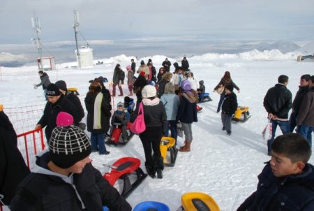 Kayseri'de mahalle sakinleri Erciyes ile buluşuyor