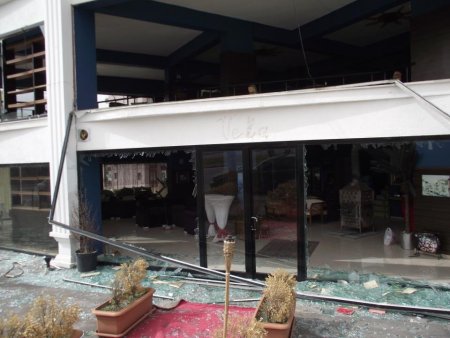 Kayseri’de şiddetli lodos çatıları uçurdu