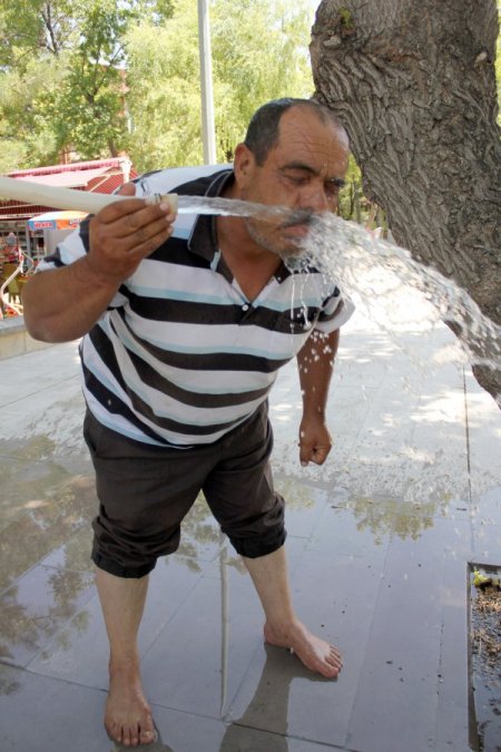 Kayseri’de Termometreler 40 Dereceyi Gösterdi