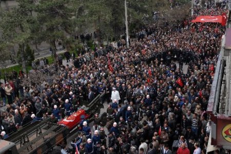 Kayserili Şehidi Son Yolculuğuna 3 Günlük Oğlu Uğurladı
