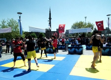 Kayserililer sporda buluştu