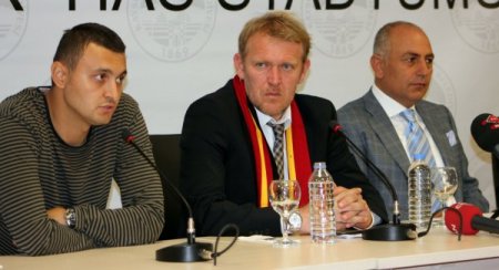Kayserispor’un yeni hocası Robert Prosinecki, resmen takımın başında