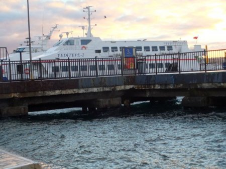 Kaza yapan deniz otobüsü bakıma alındı