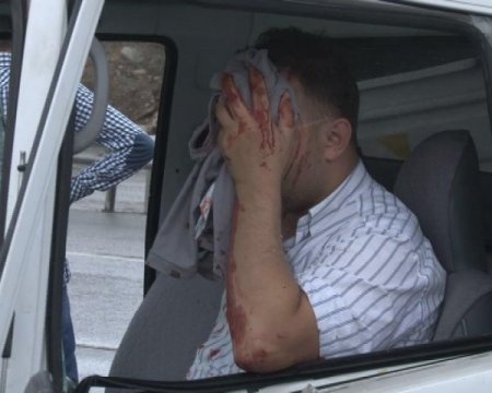 Kaza yapan sürücü, uzun süre kurtarılmayı bekledi (Özel)