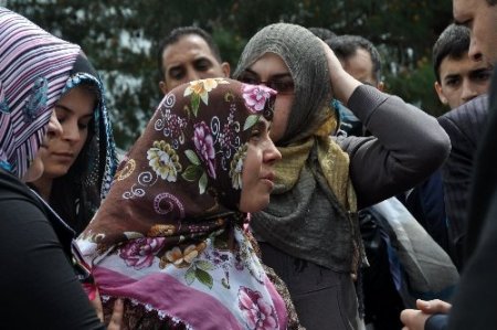 Kazada hayatını kaybeden öğrenci toprağa verildi