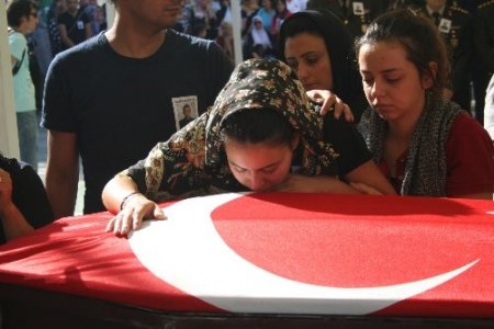 Kazada hayatını kaybeden Teğmen Çatal, son yolculuğuna uğurlandı