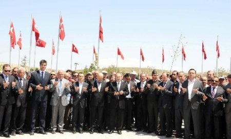 Kazada ölen öğretmenlerin yakınları gözyaşlarına boğuldu