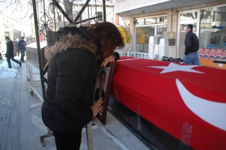 Kazada Ölen Polis Memuru Memleketinde Toprağa Verildi