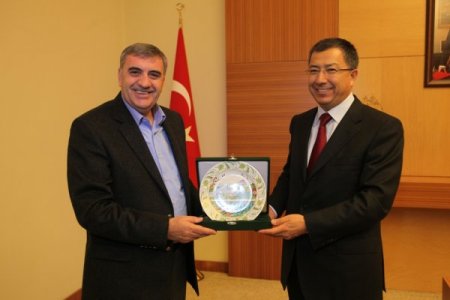 Kazak Büyükelçi: Bize en çok Türkiye destek veriyor