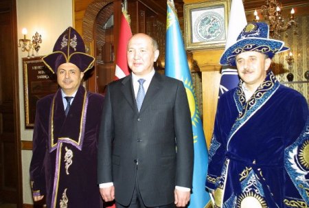 Kazak heyeti, Türk Dünyası Belediyeler Birliği’ni ziyaret etti