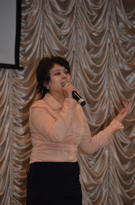 Kazak kızlar, Türkçe yarıştı