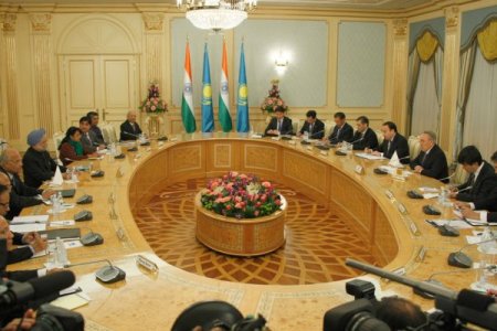 Kazakistan Ve Hindistan Petrol Ve Uranyum Sahasında İşbirliği Yapacak